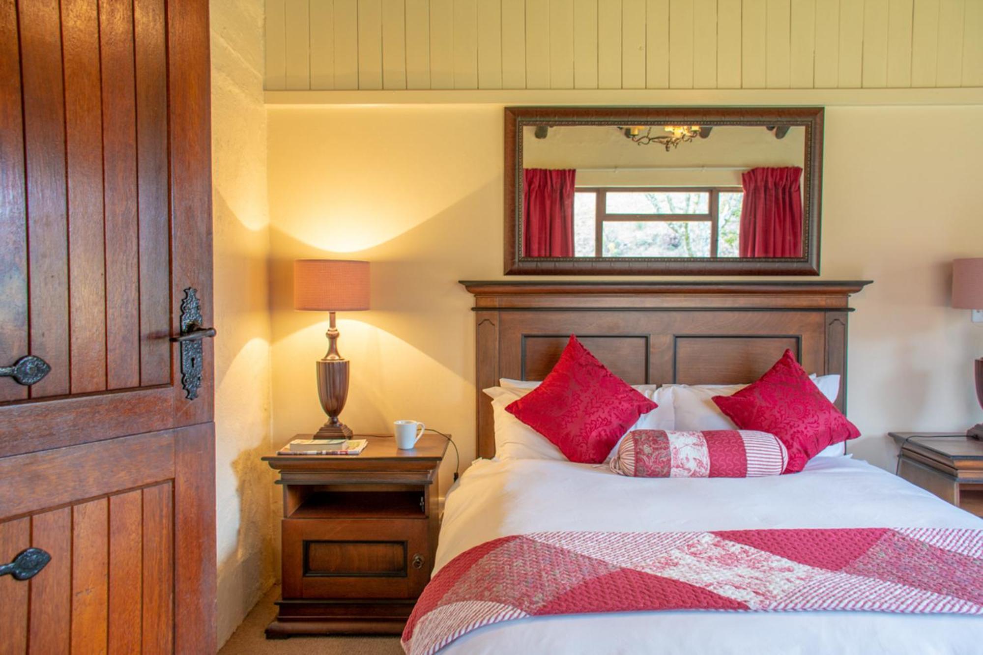 Lolambazo Country House & Cottage - Giants Castle Drakensberg Mahlutshini Номер фото